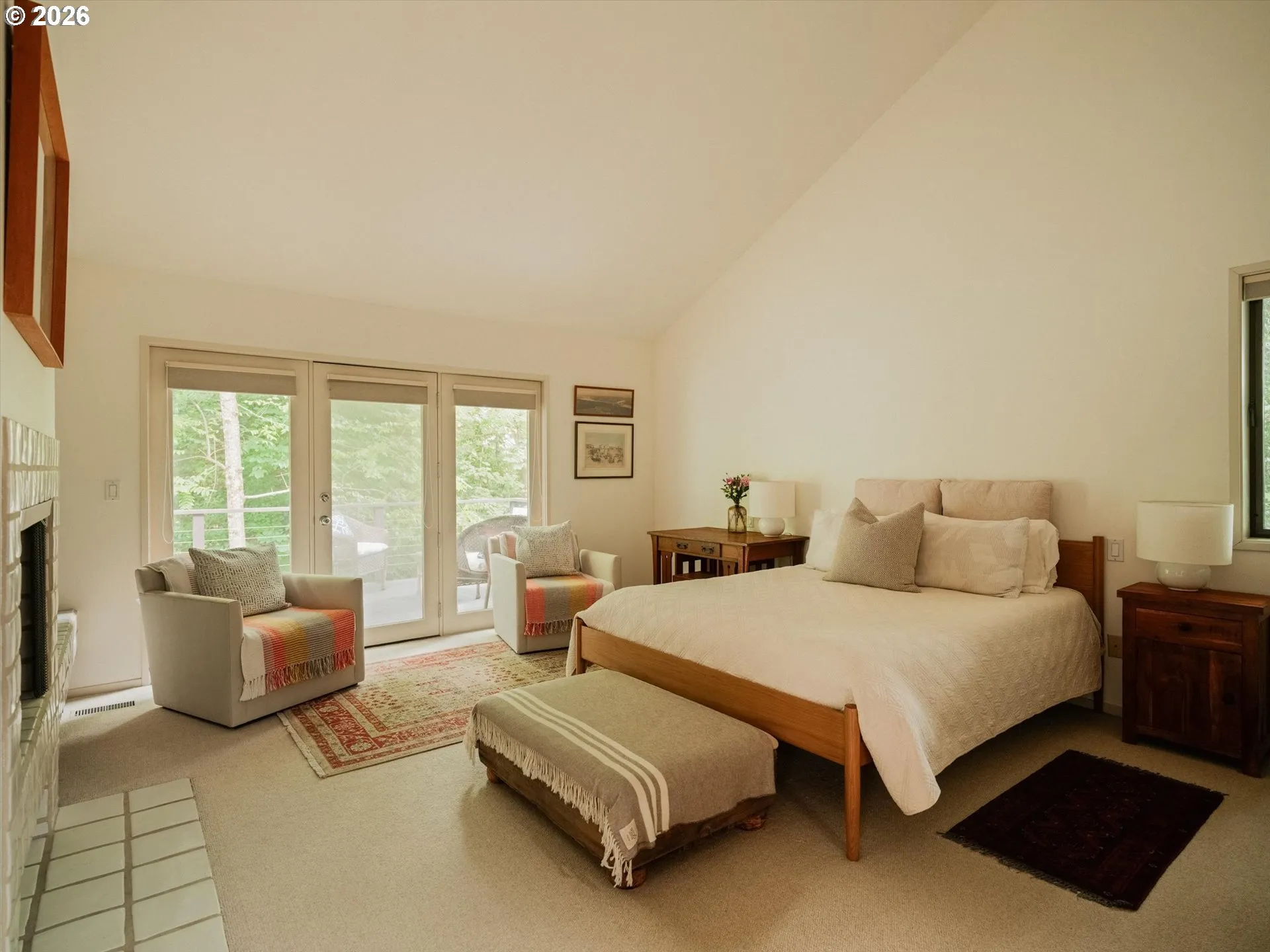 Primary Bedroom-Upper