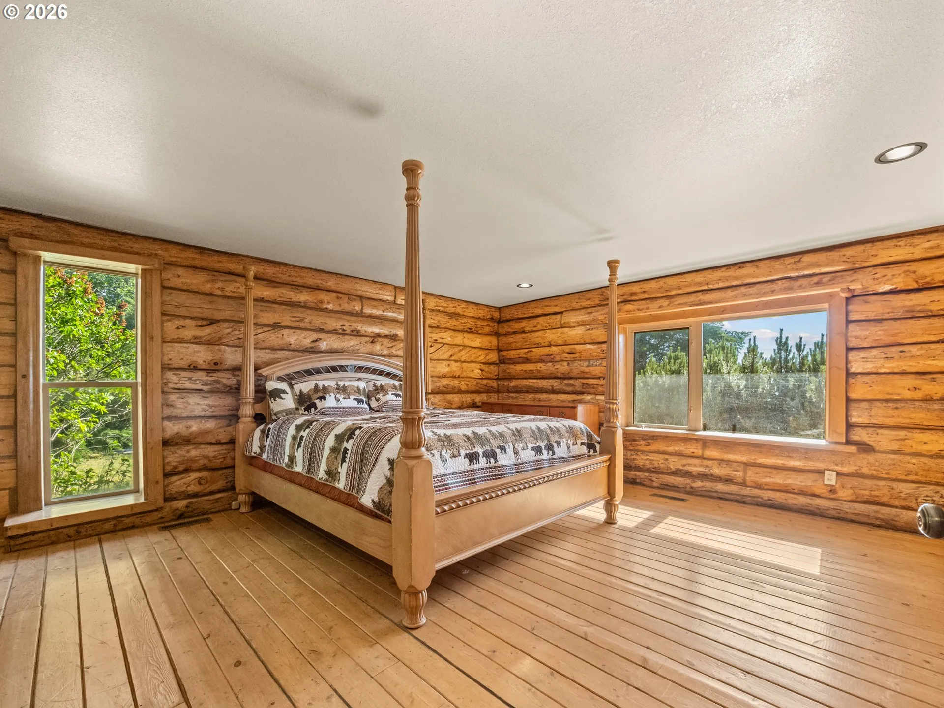 Bedroom, Primary