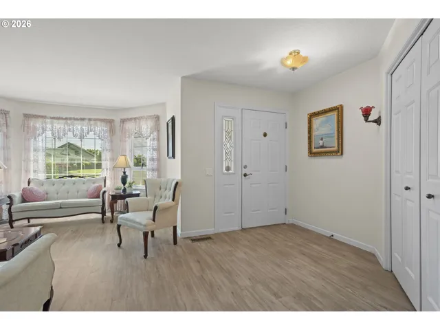 Entrance/Foyer