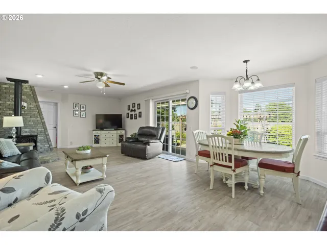Family Room-Ceiling Fan