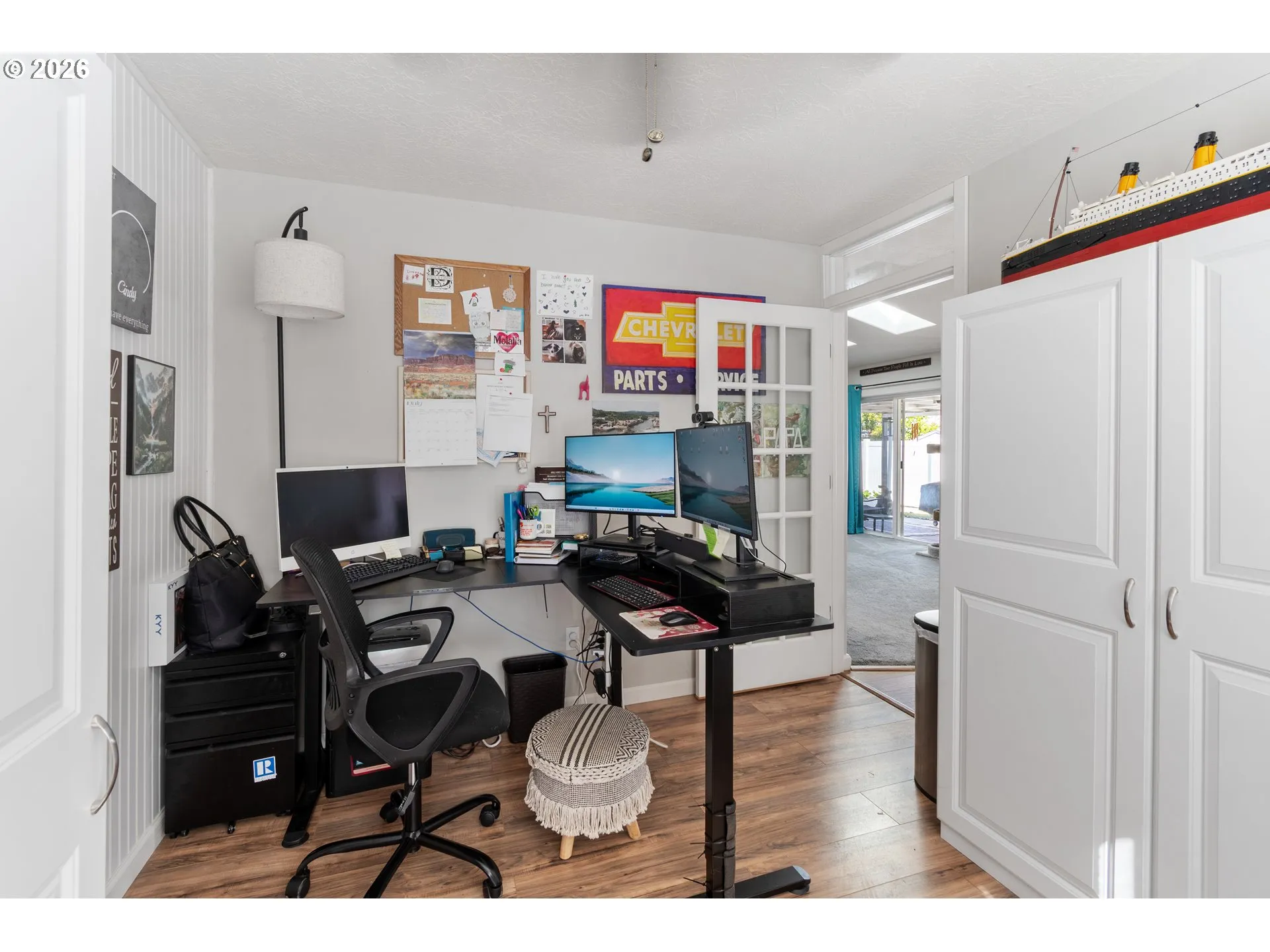 Den/Office-Ceiling Fan