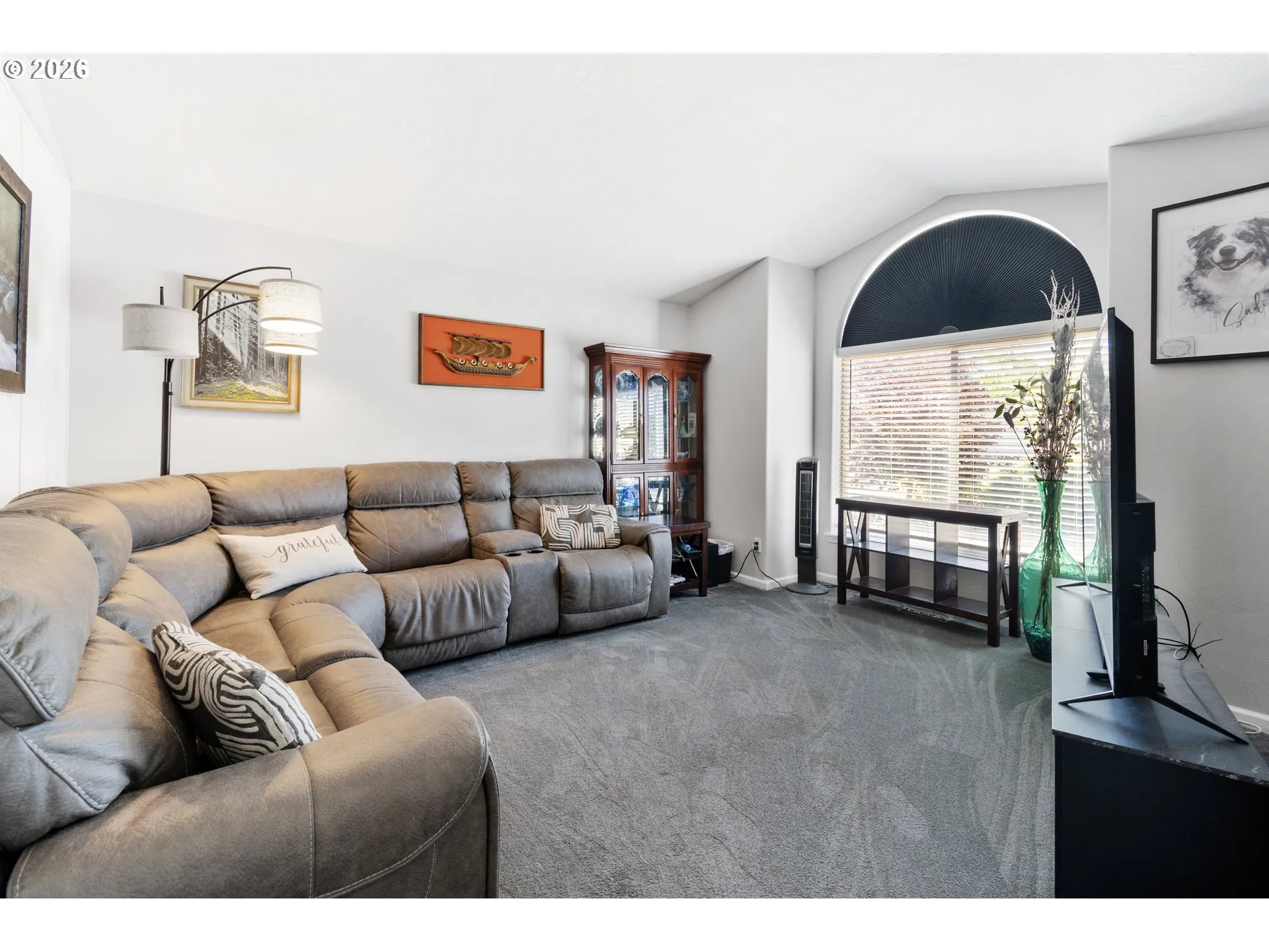 Living Room-Vaulted Ceilings