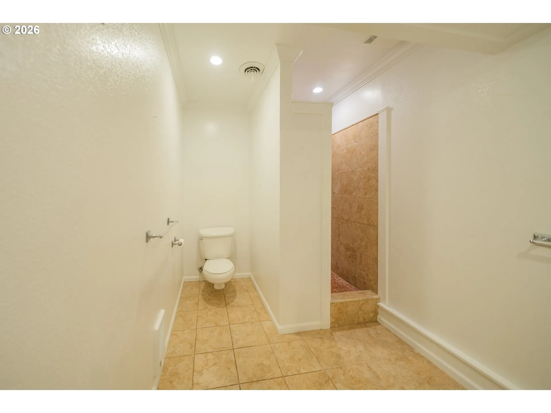 Bathroom-Lower