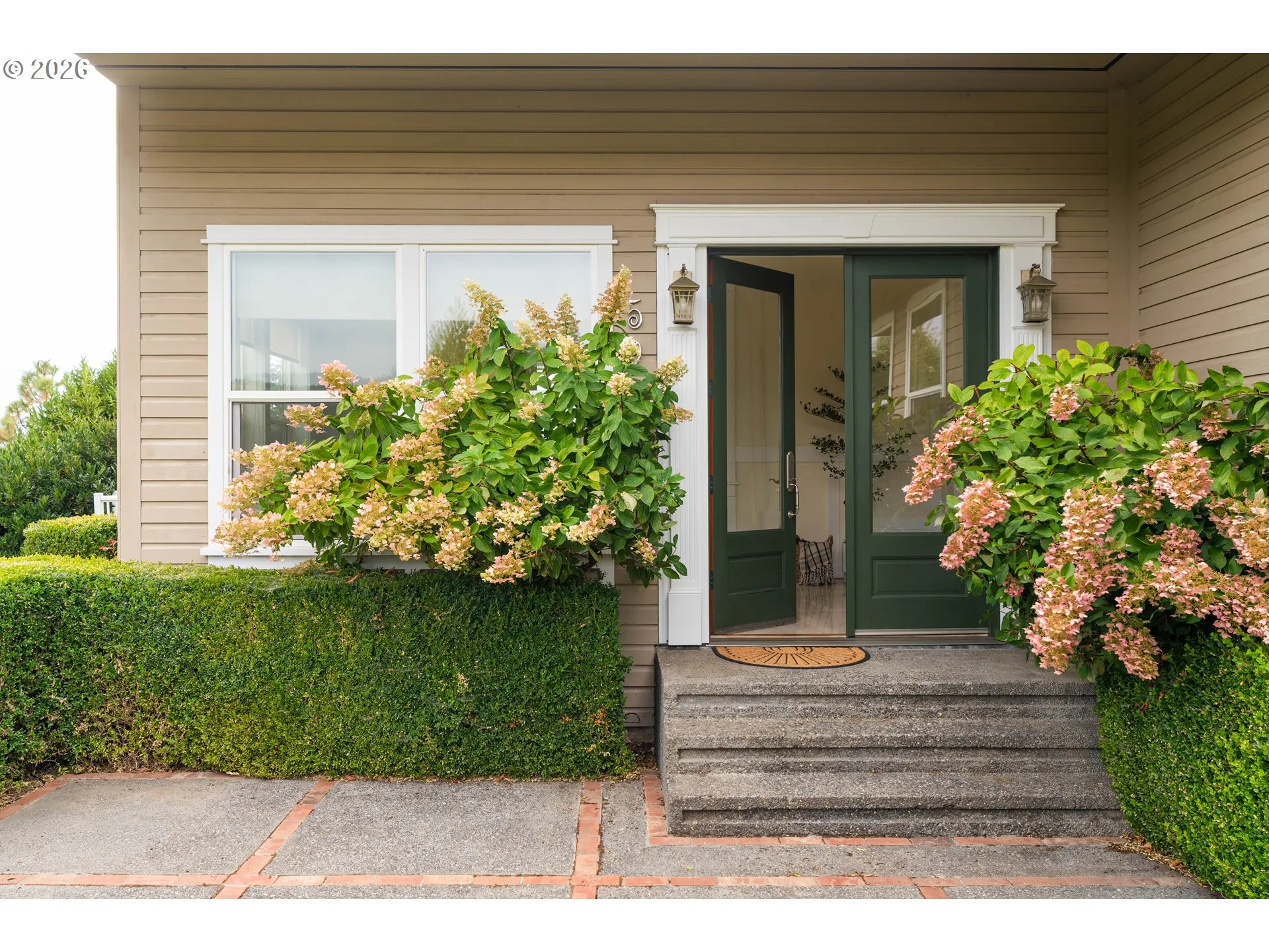 Entrance/Foyer
