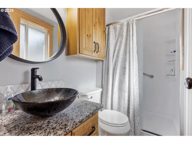 Primary Bedroom-Attached Bathroom