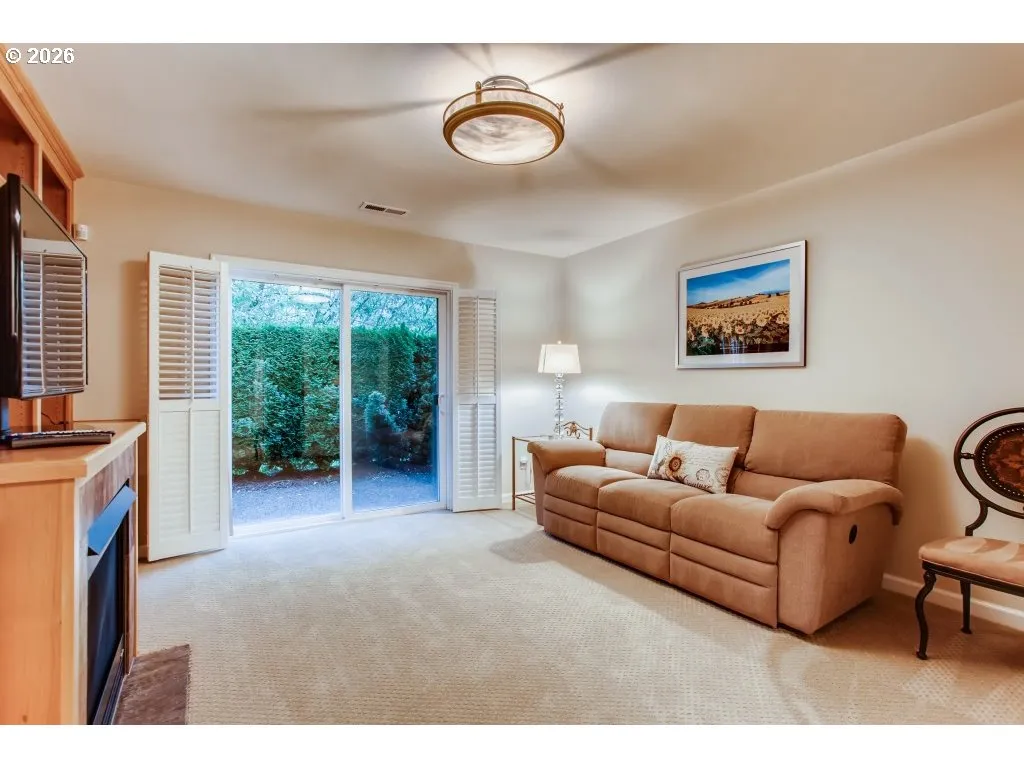 Family Room-Lower
