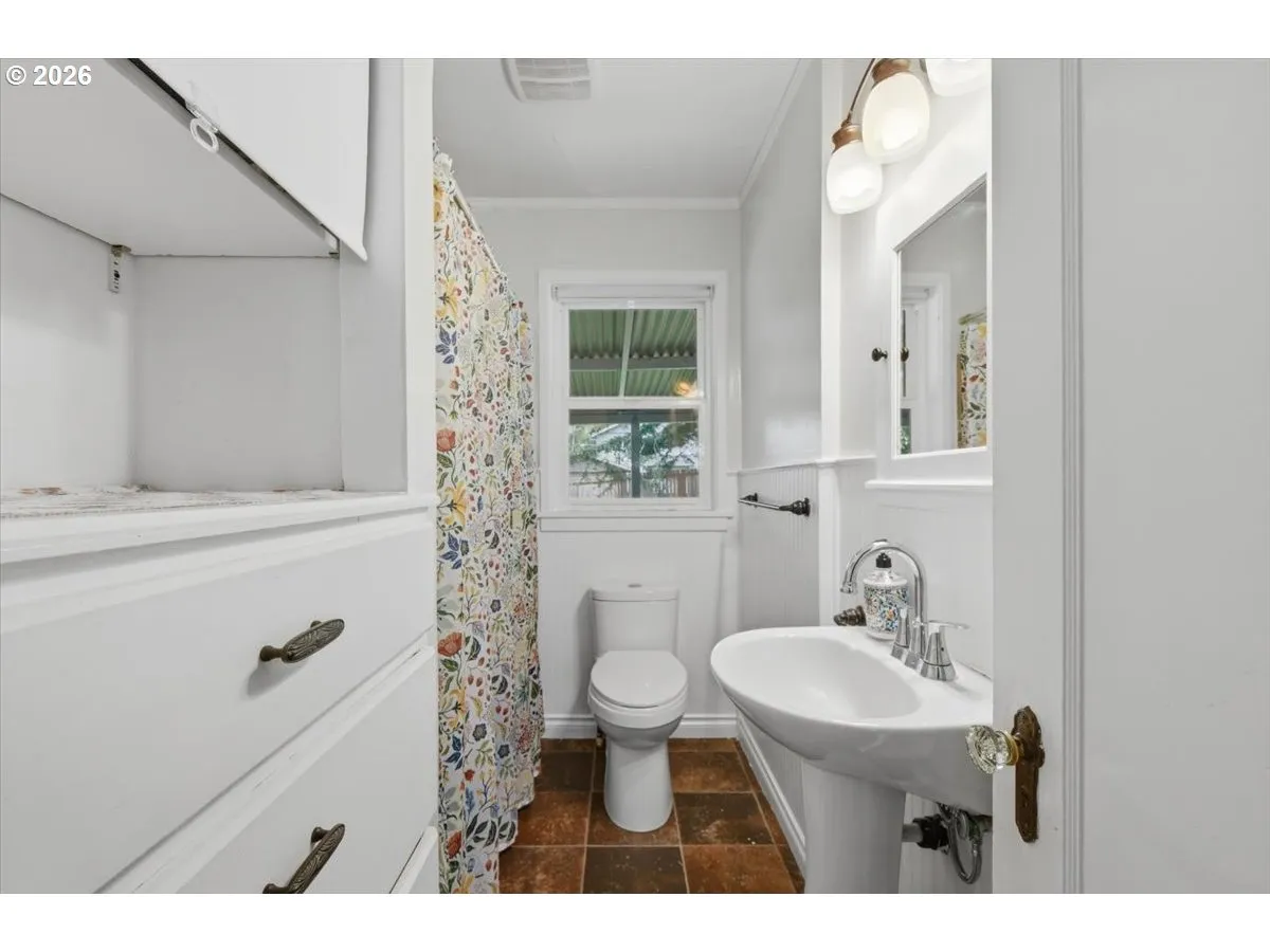 Bathroom-Hall