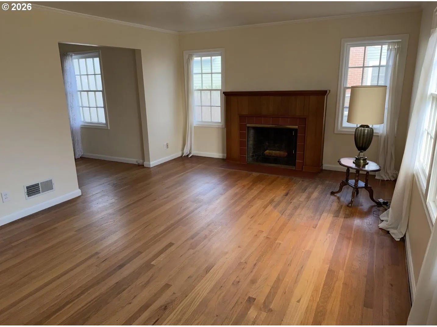 Living Room-Fireplace