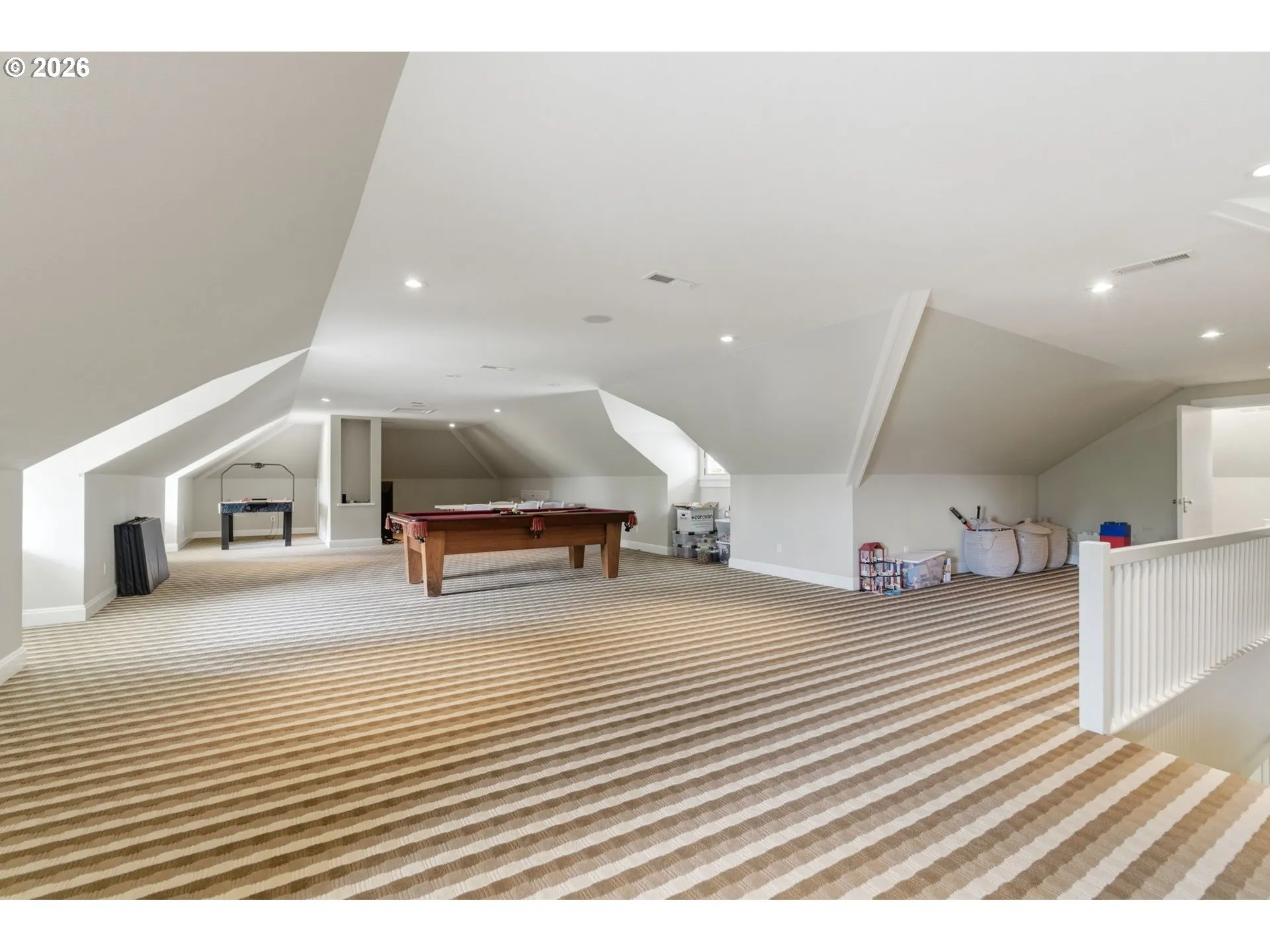 Bonus Room-Upper