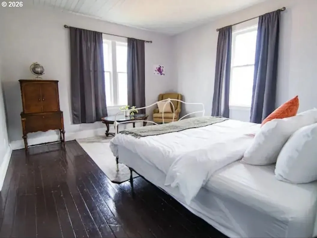 Bedroom-# 1