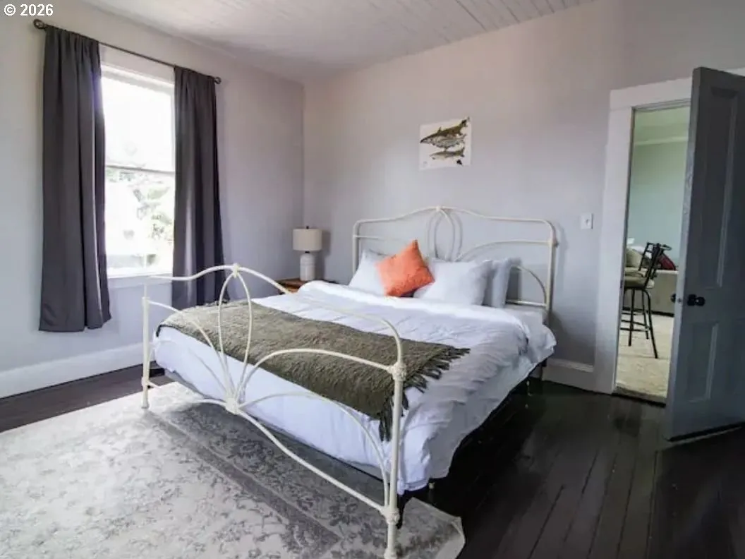 Bedroom-# 1