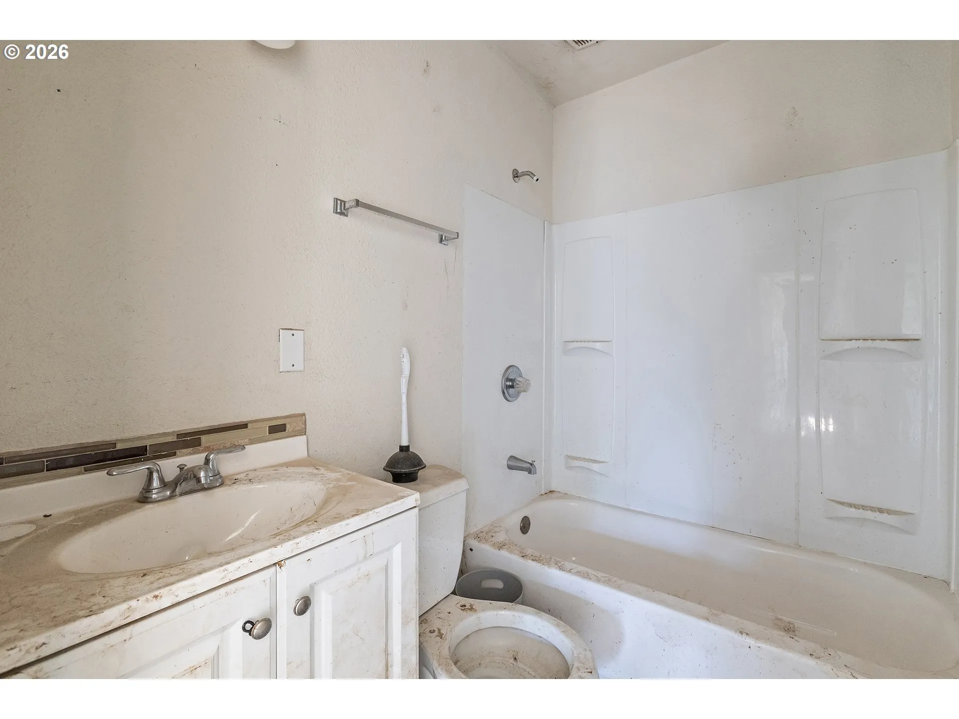 Bathroom-Hall