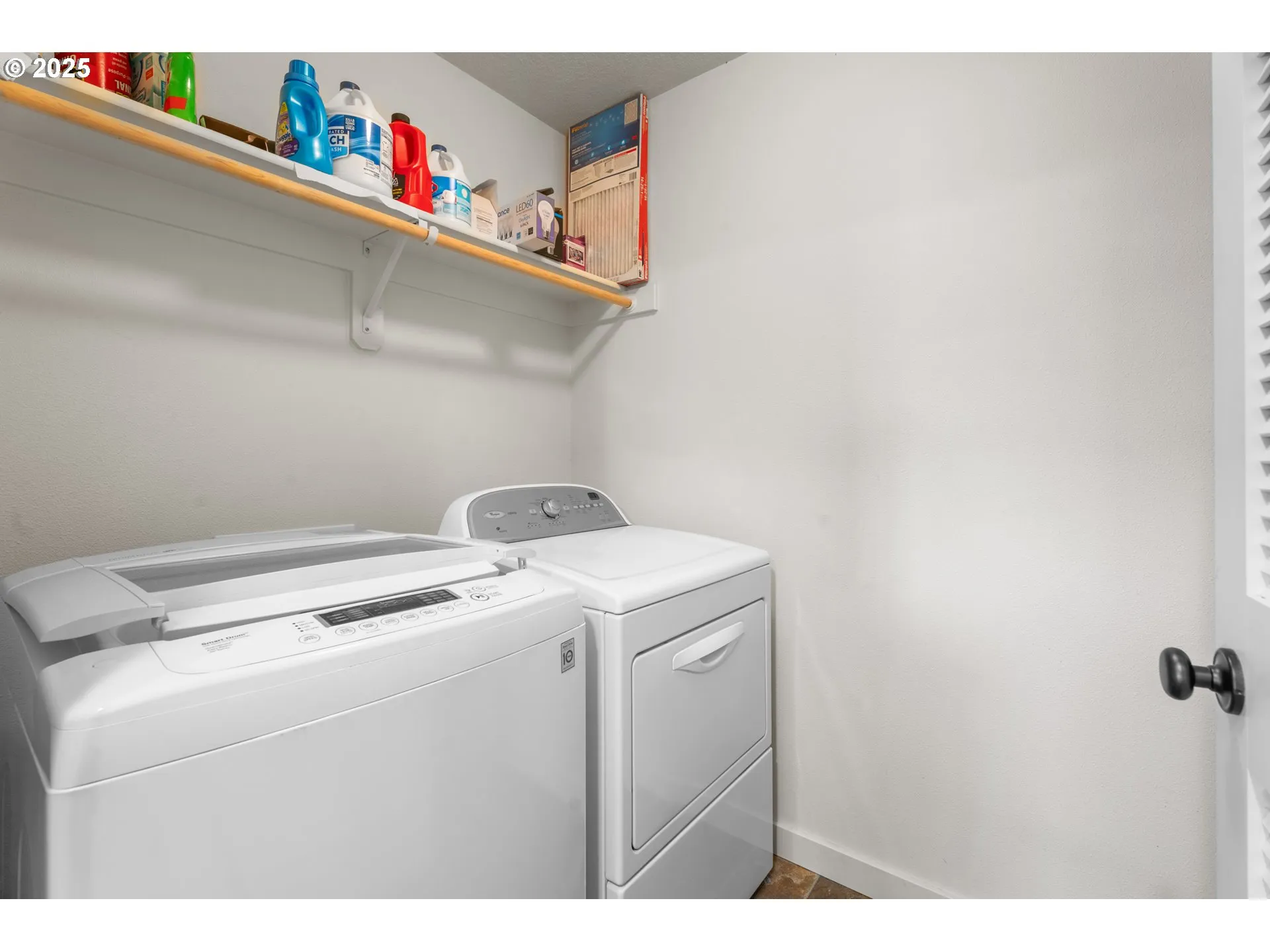 Laundry-Upper