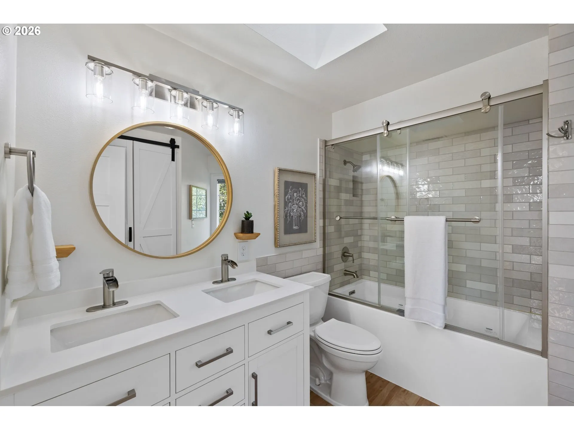 Bathroom-Upper