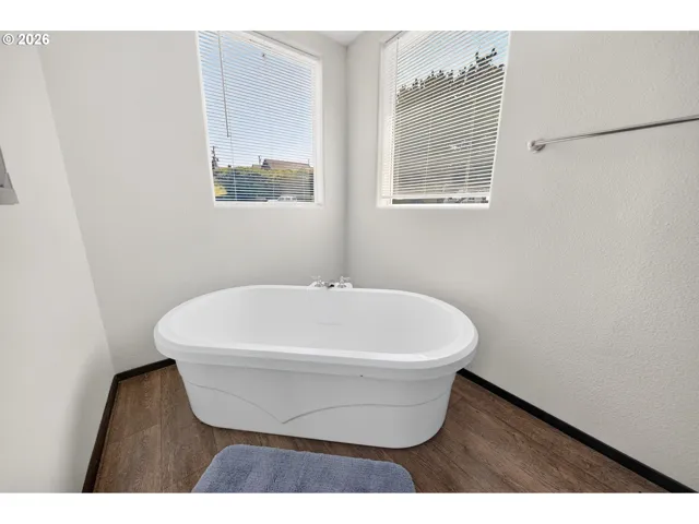 Owner's Suite Bathroom-Garden Tub