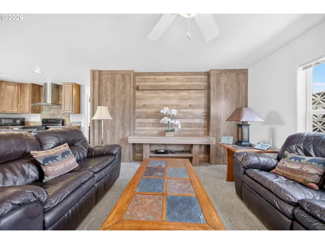 Living Room-Built-In Shelving