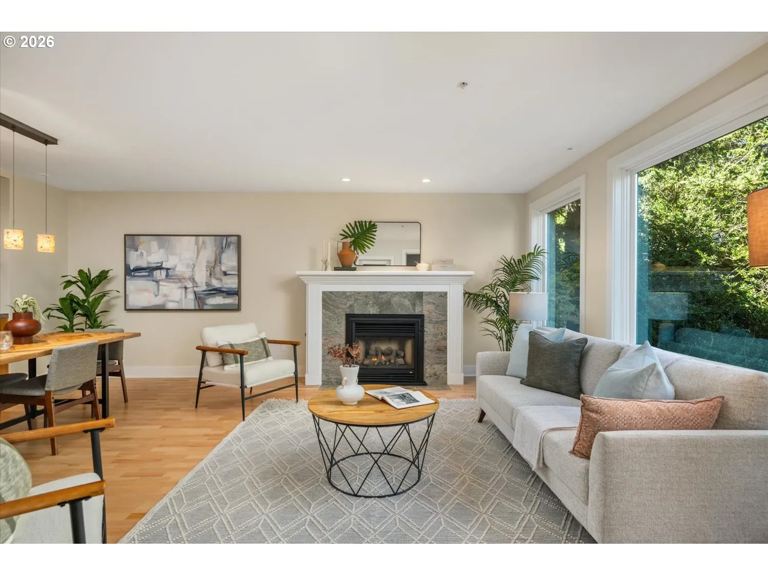Living Room-Fireplace