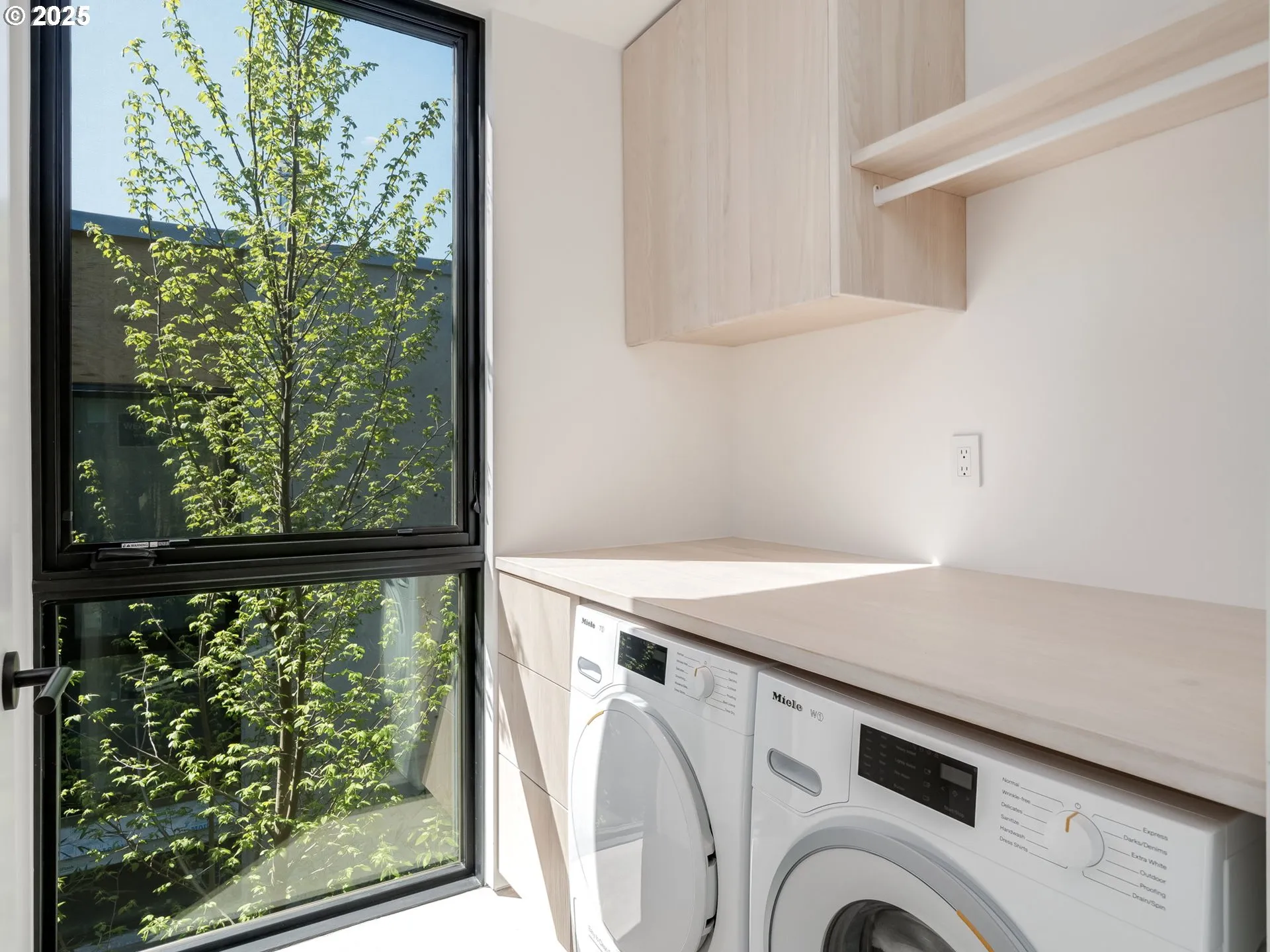 Laundry-Upper