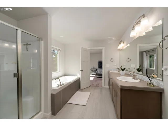 Bathroom-Garden Tub