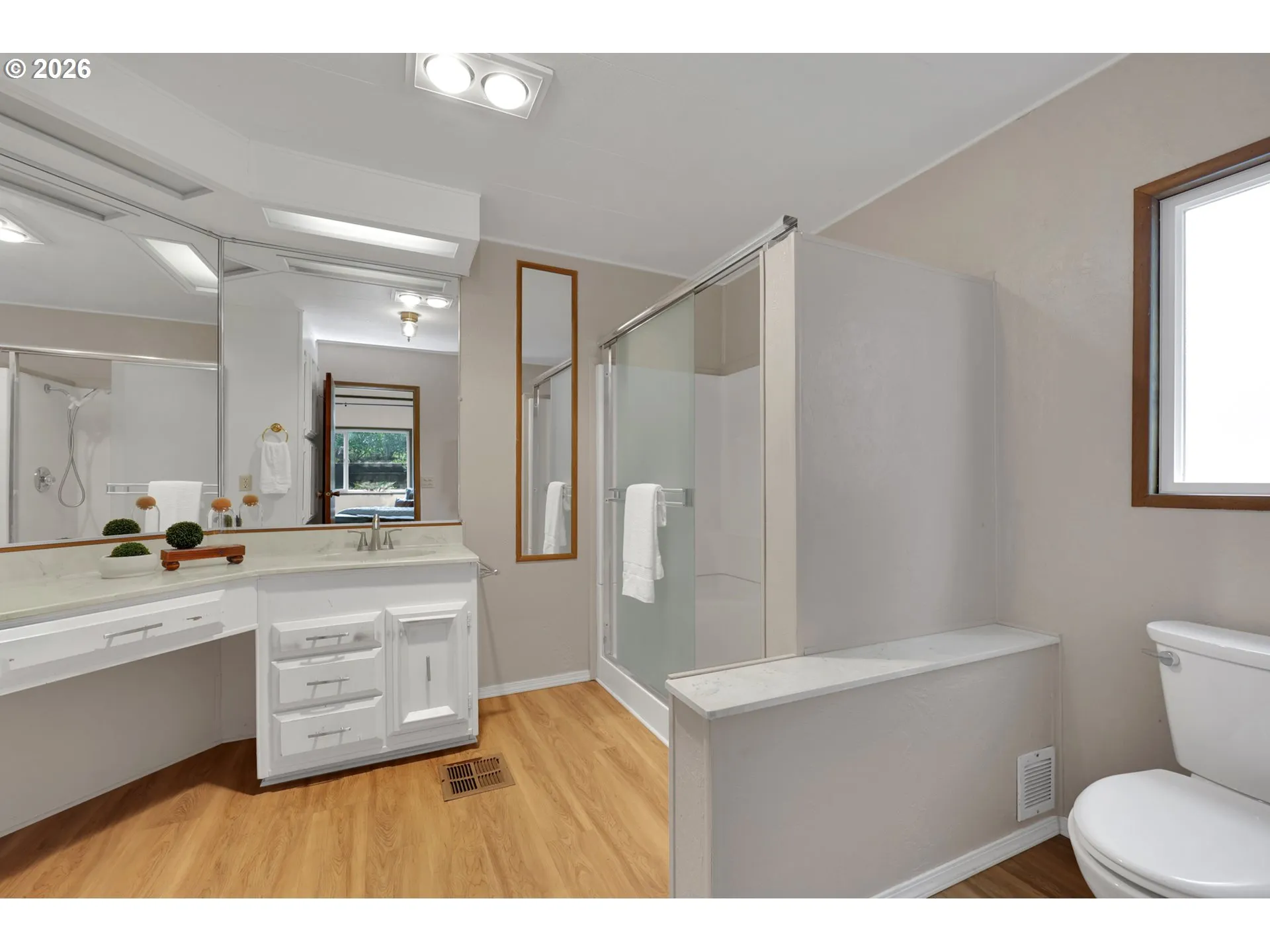 Primary Bedroom-Attached Bathroom