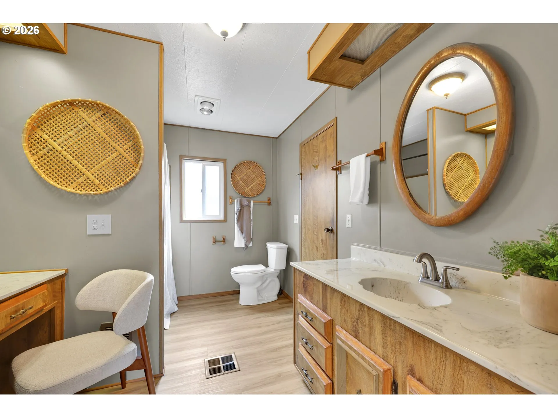 Bathroom-Jack and Jill