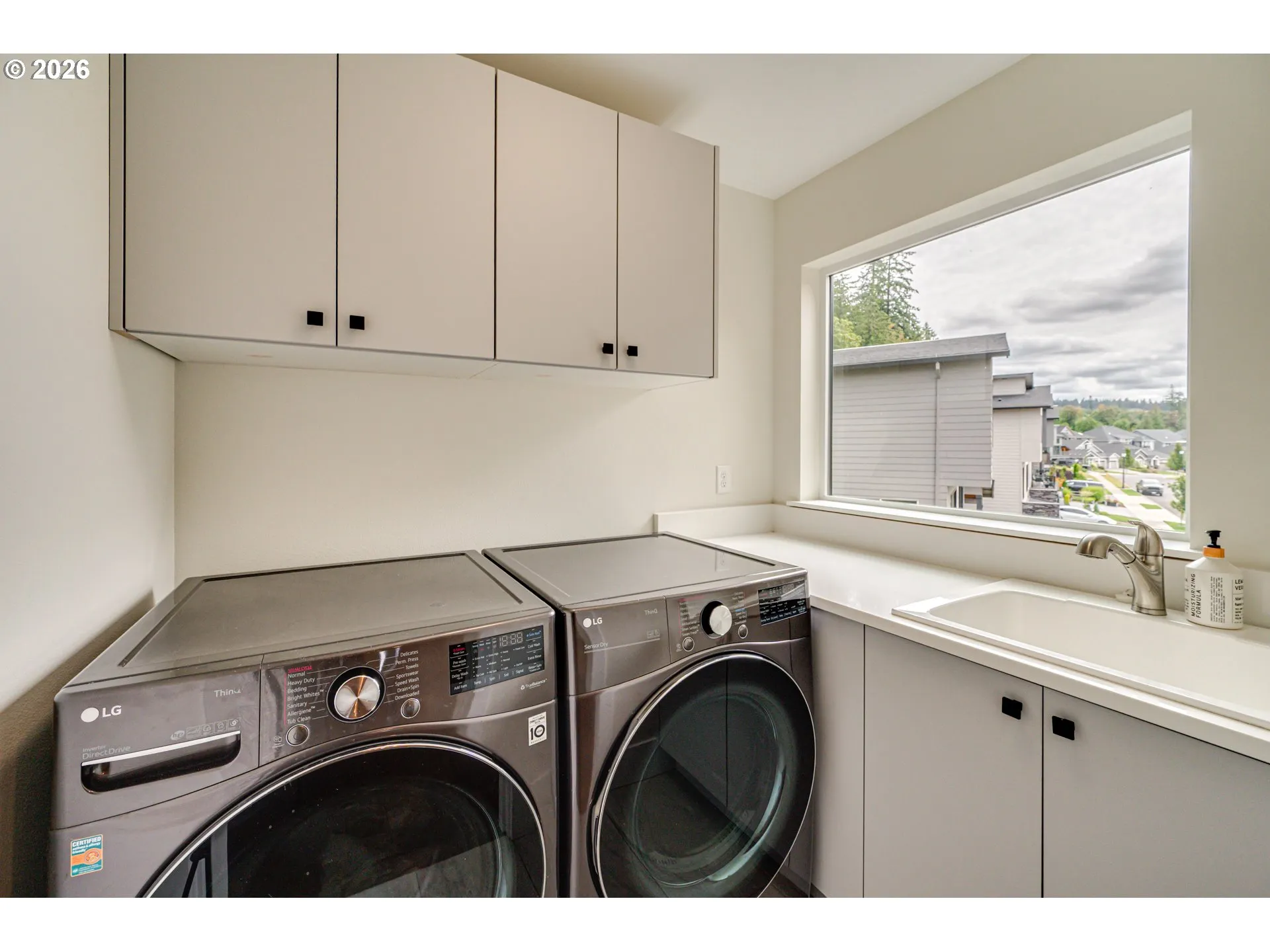 Laundry-Upper