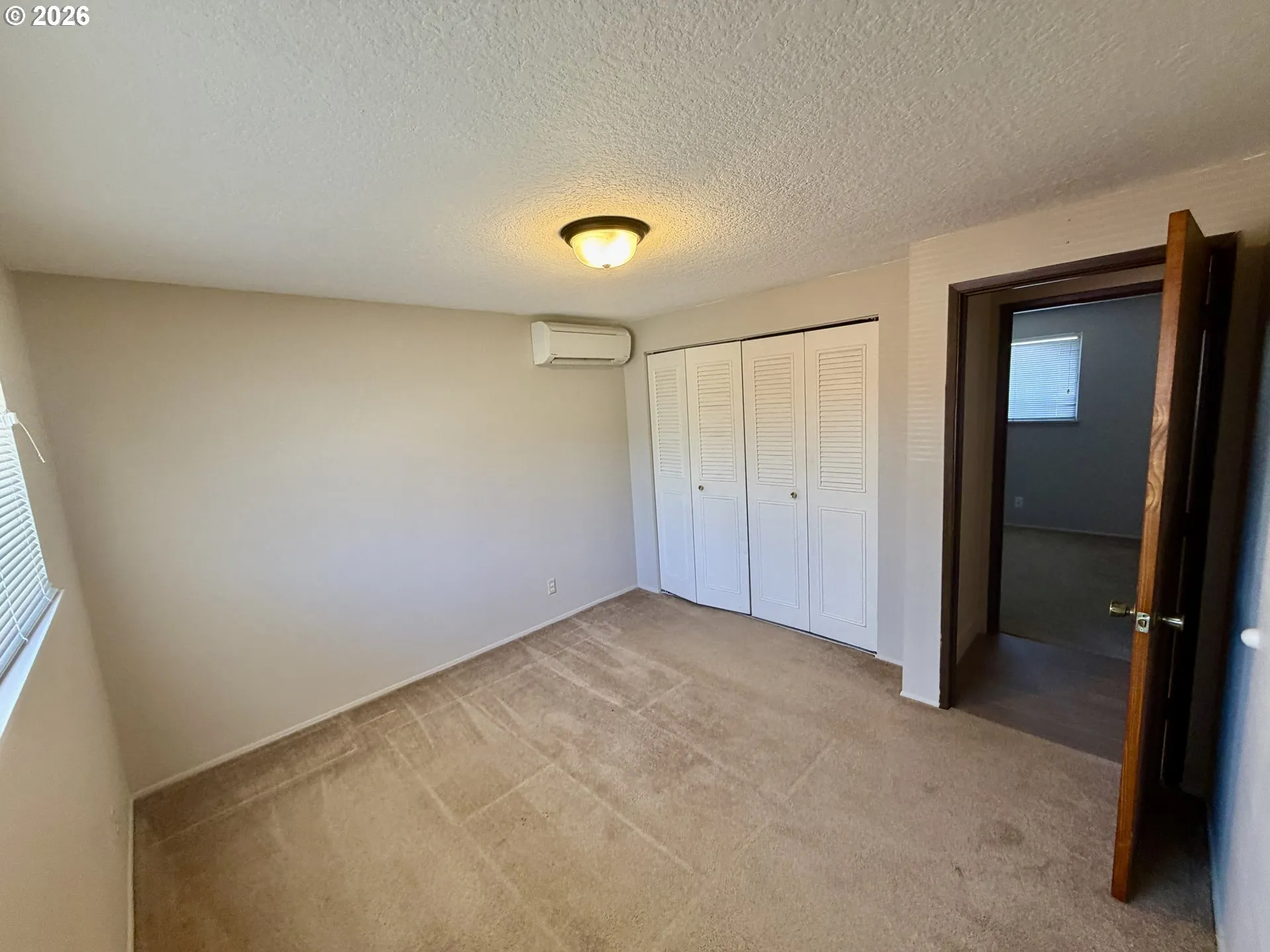 Bedroom, Primary