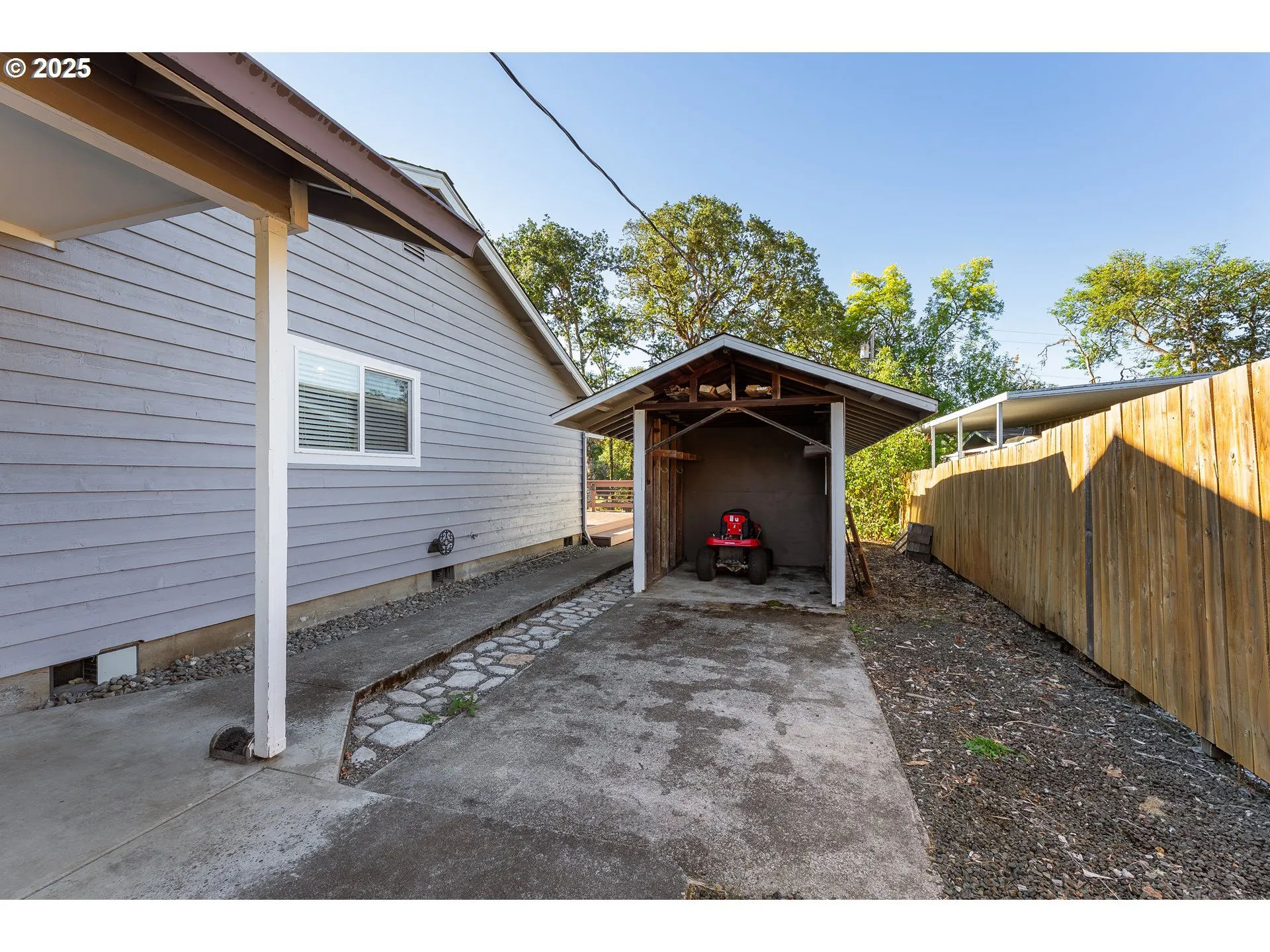 Shed