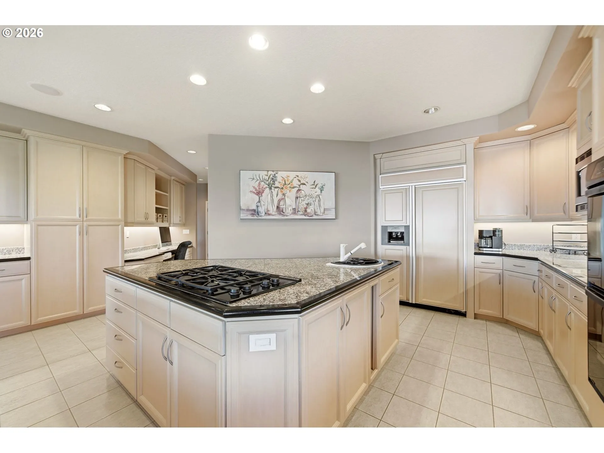 Kitchen-Cooking Island