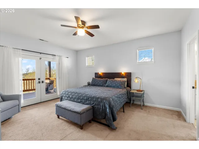 Bedroom, Primary