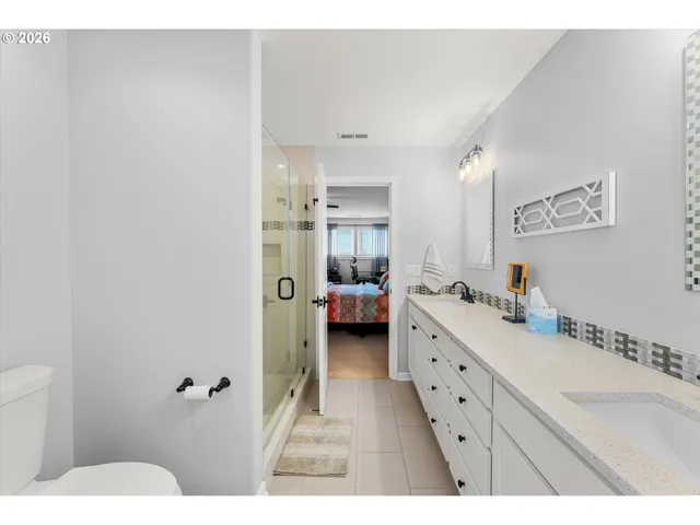 Bathroom-Jack and Jill
