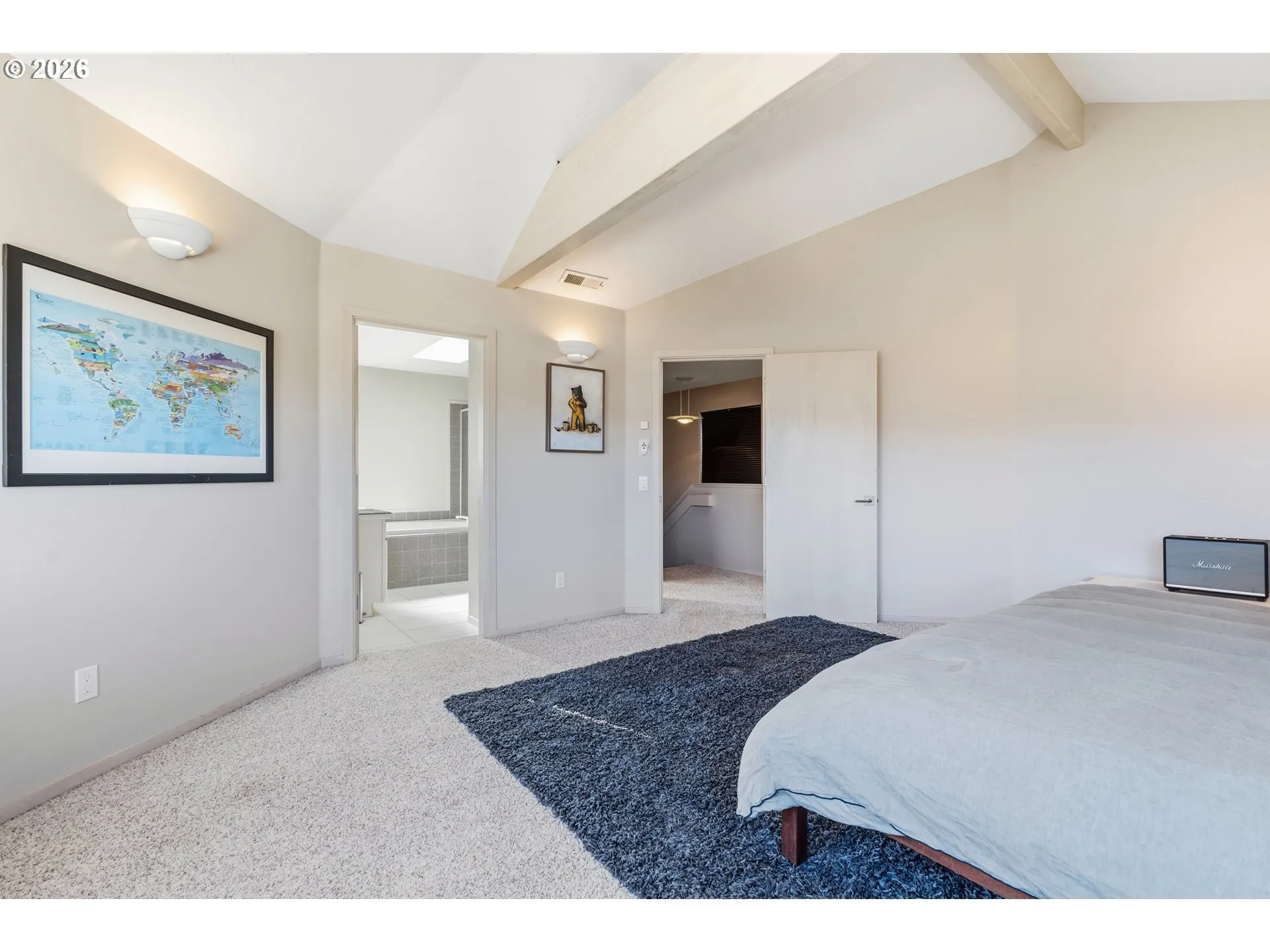 Bedroom, Primary