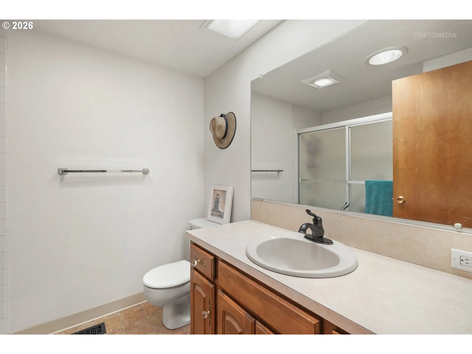 Bathroom-Hall