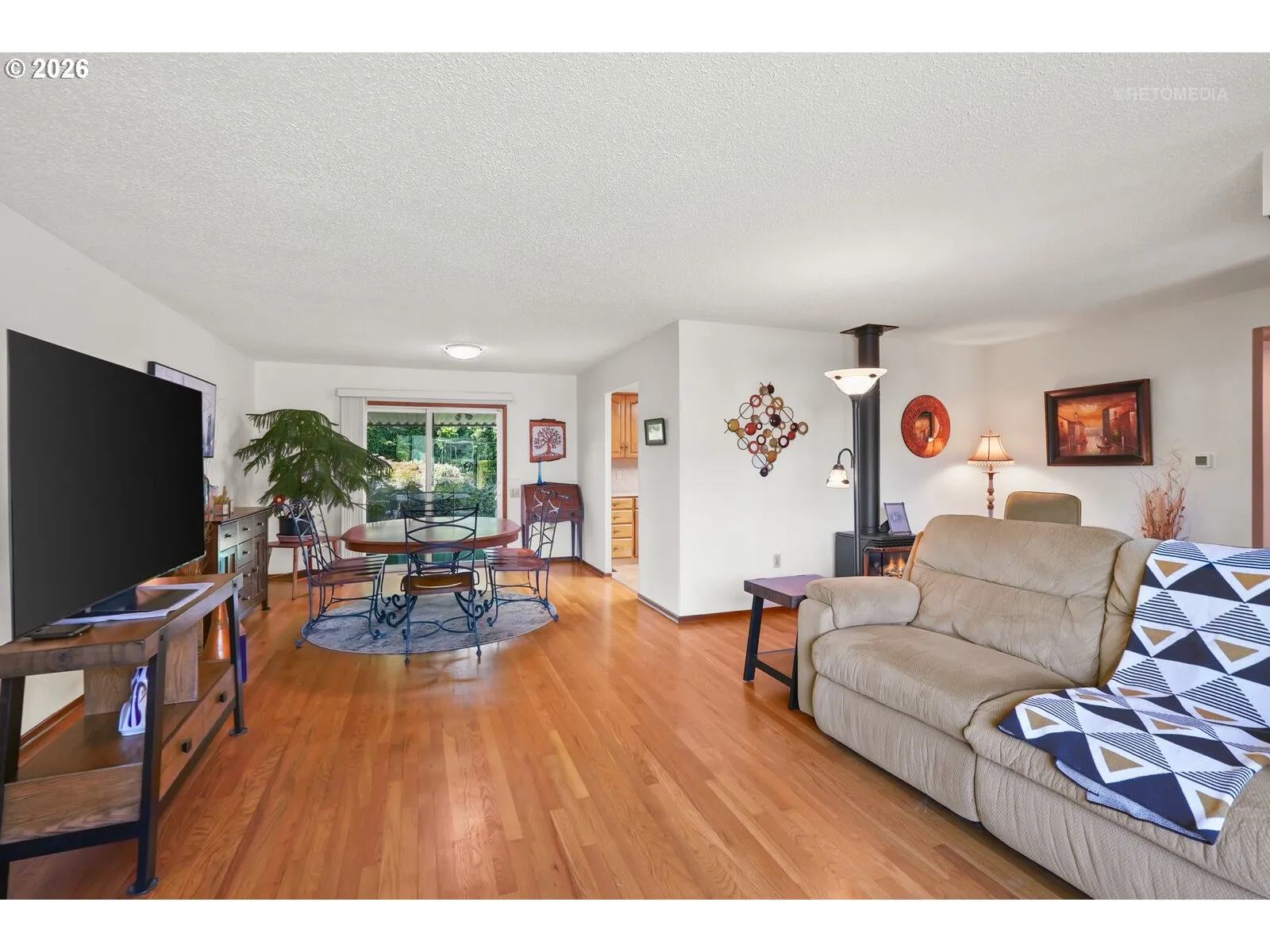 Living Room/Dining Room
