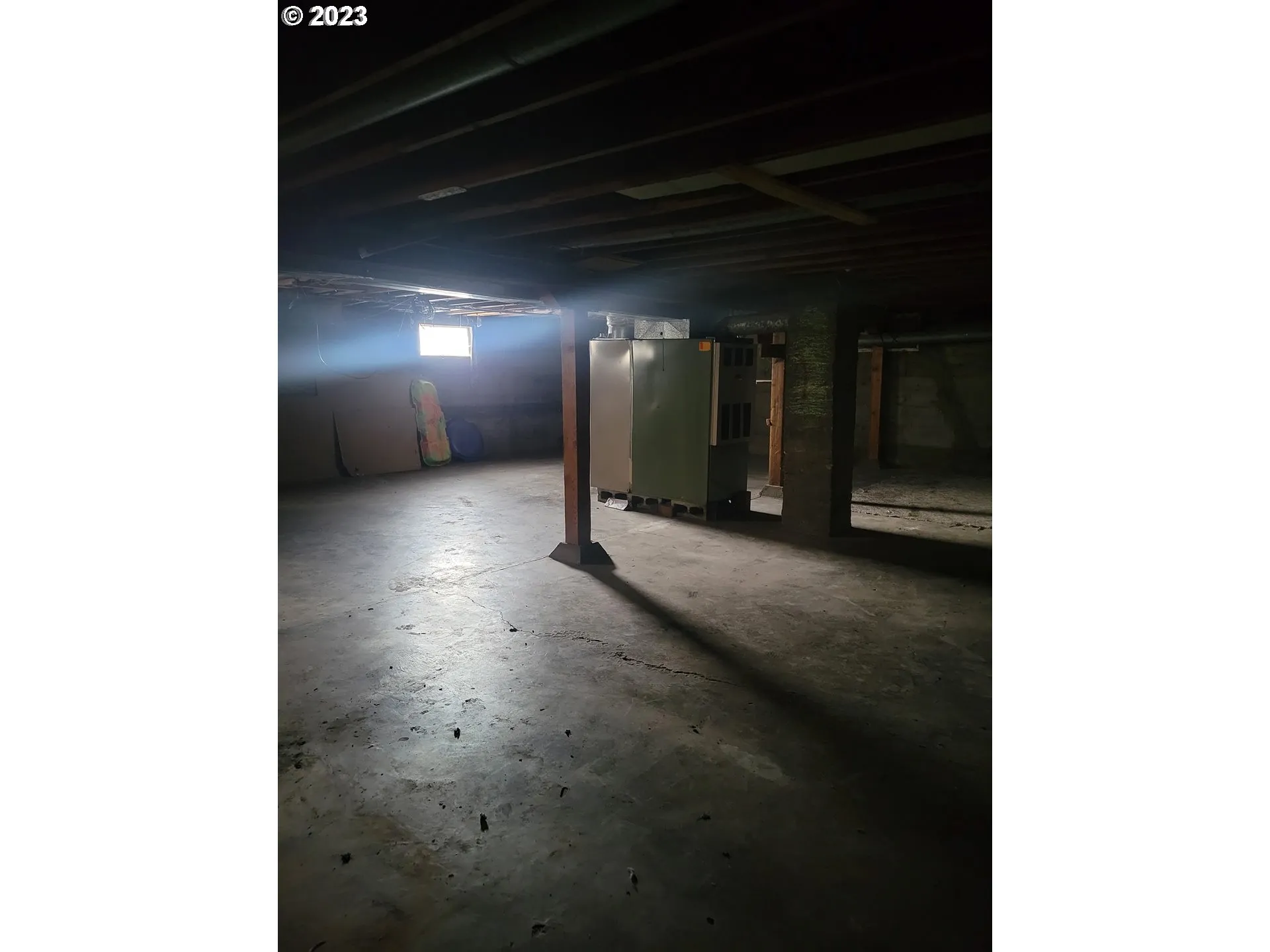 Basement-Unfinished