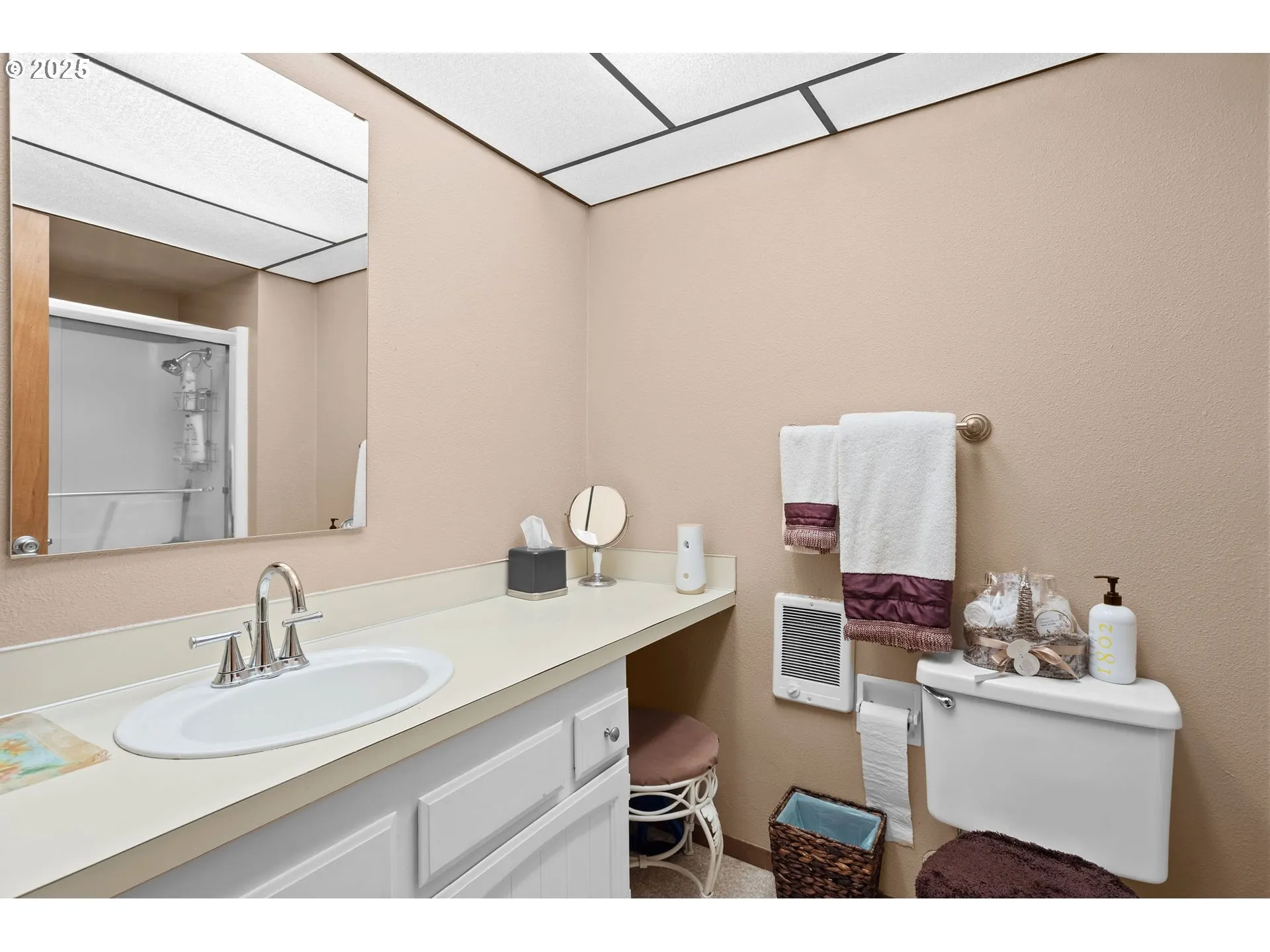 Bathroom, Attached