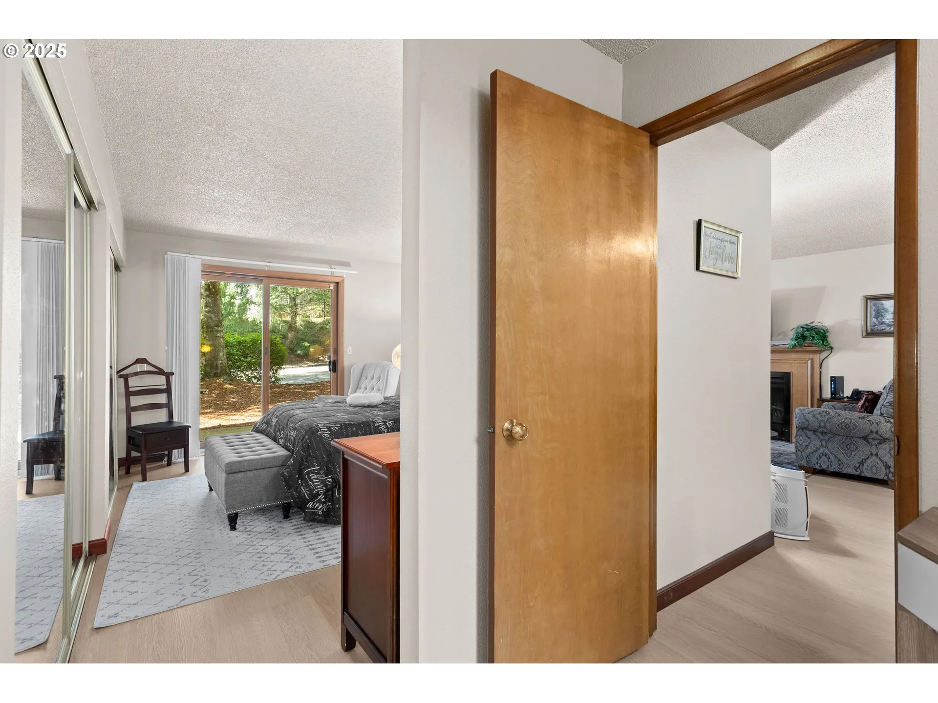 Bedroom, Primary