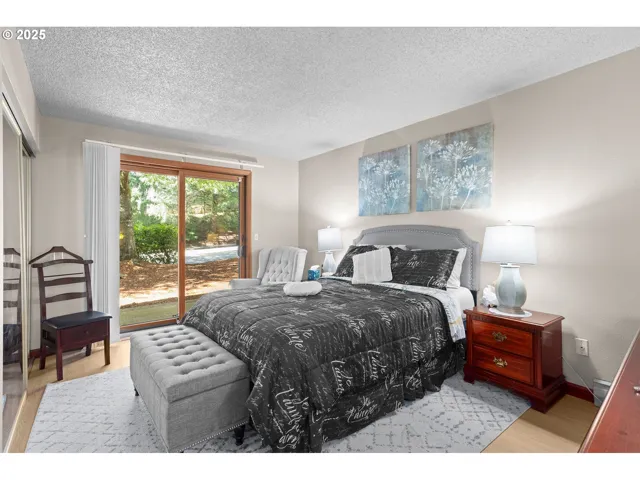 Bedroom, Primary