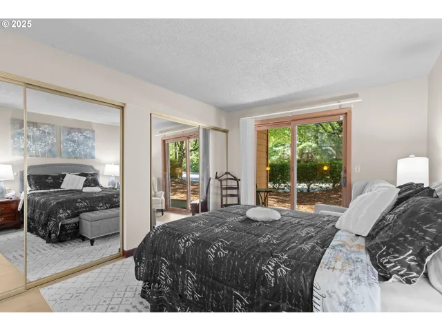 Bedroom, Primary