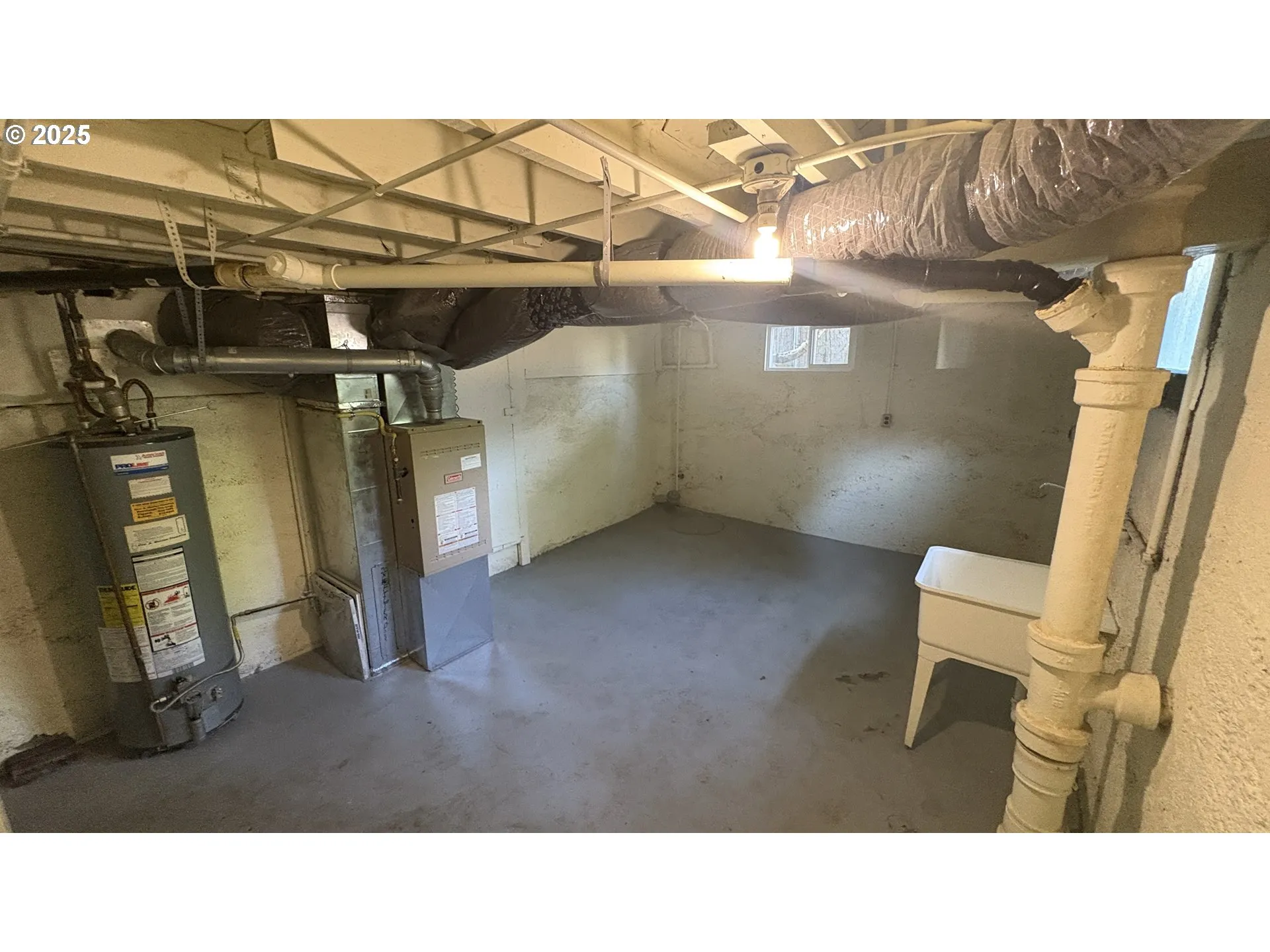 Basement-Unfinished