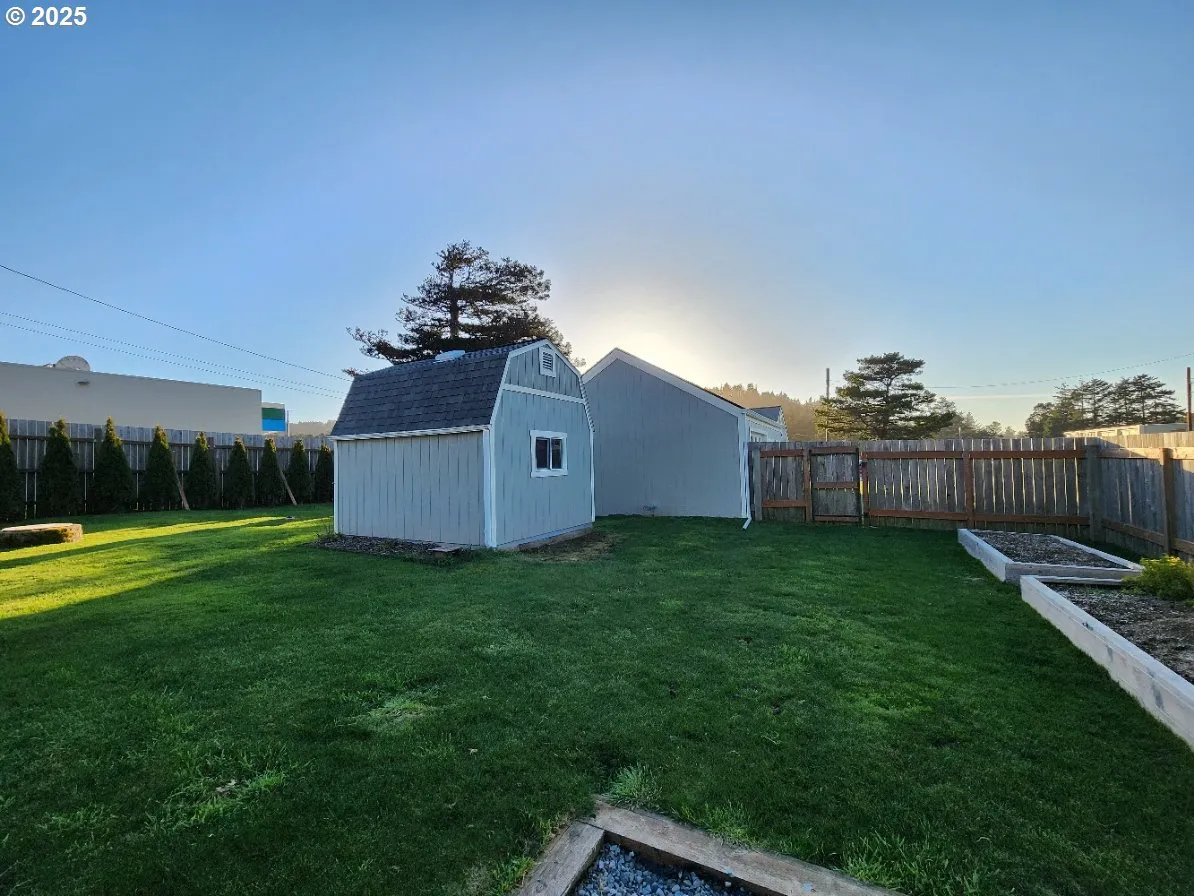 Backyard-Fenced