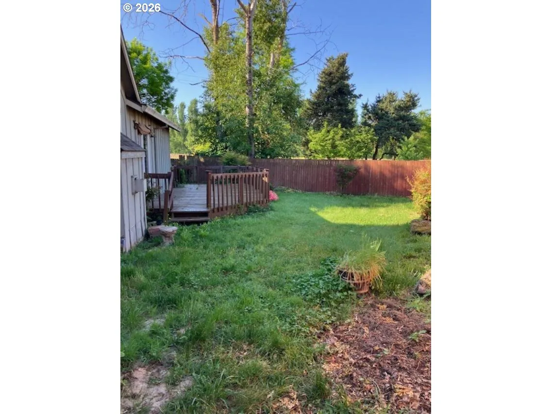 Yard-Fenced