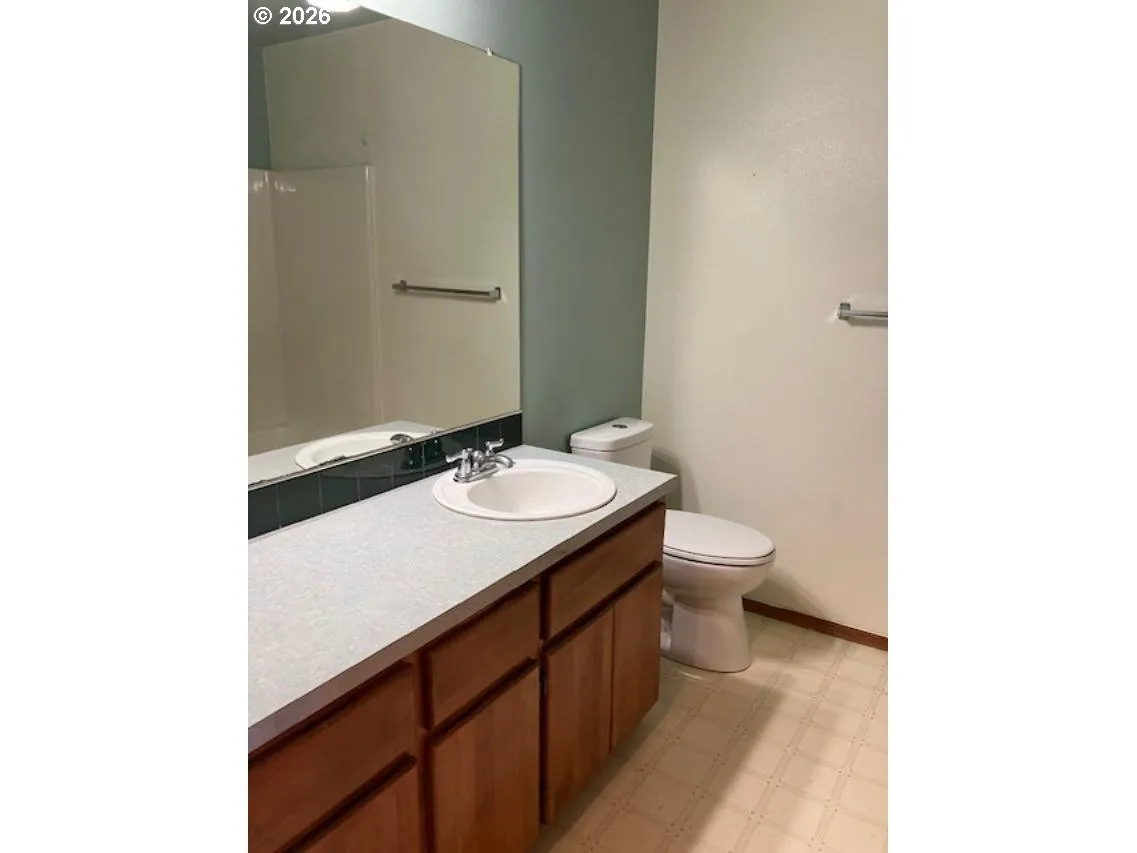Bathroom-Hall
