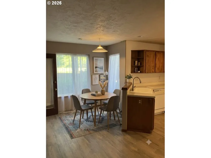 Kitchen/Nook