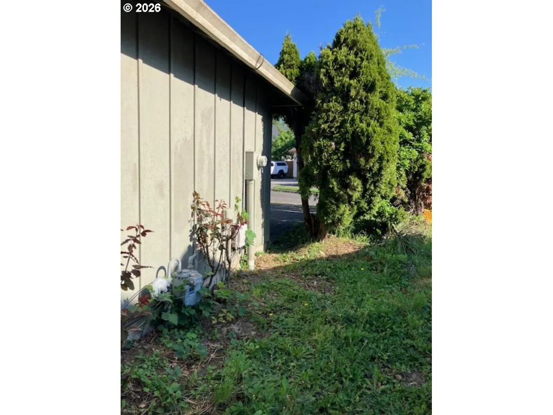 Yard-Side