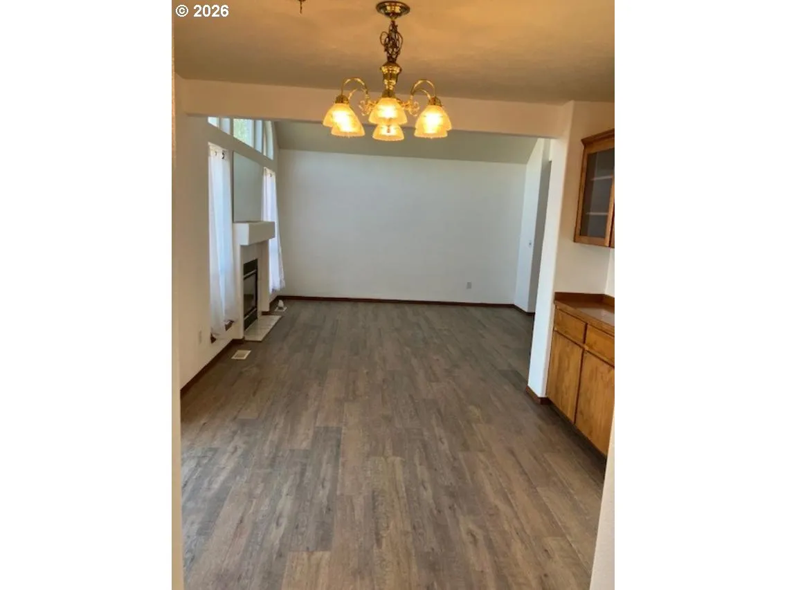 Living Room/Dining Room