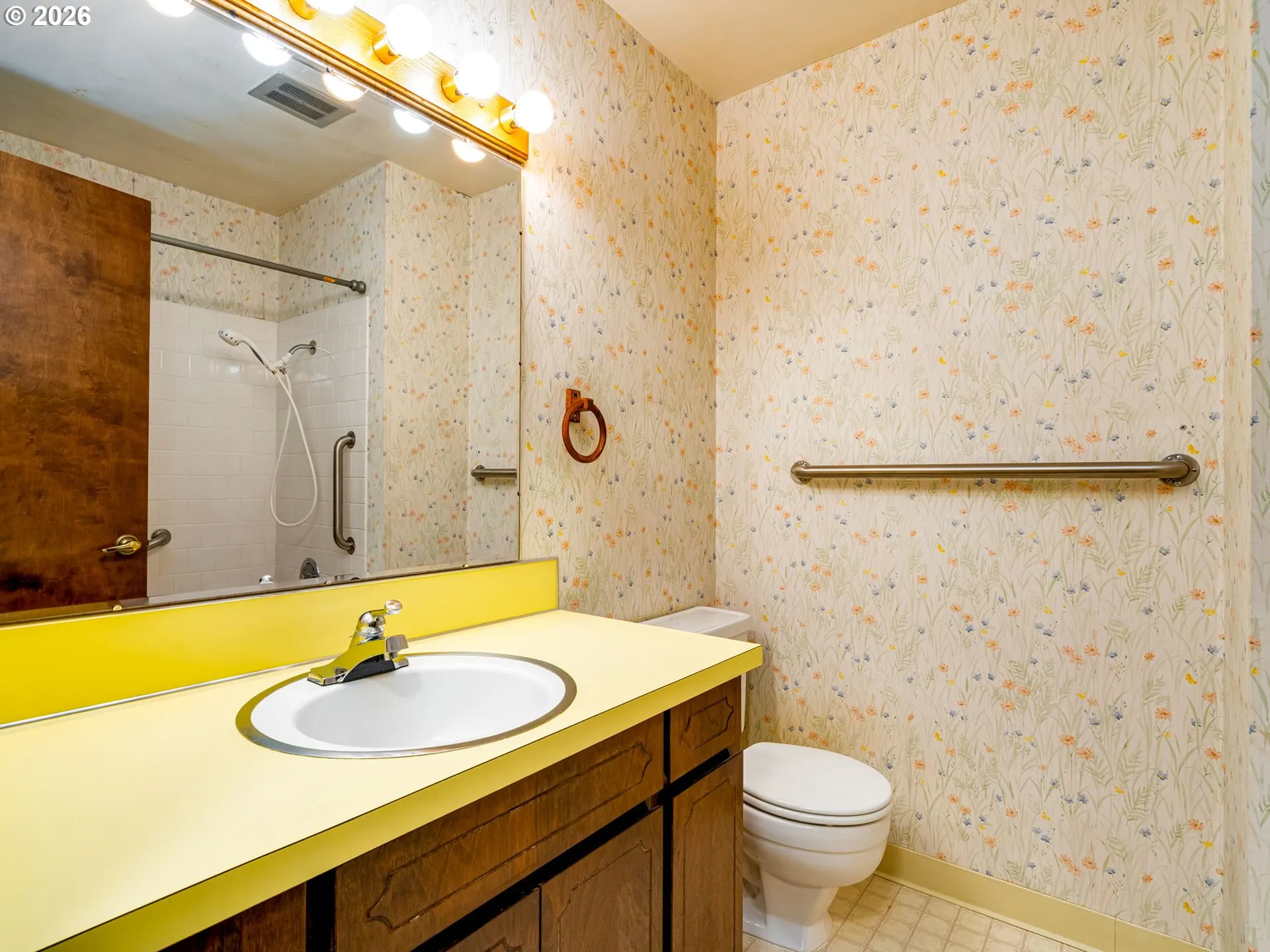 Bathroom-Hall