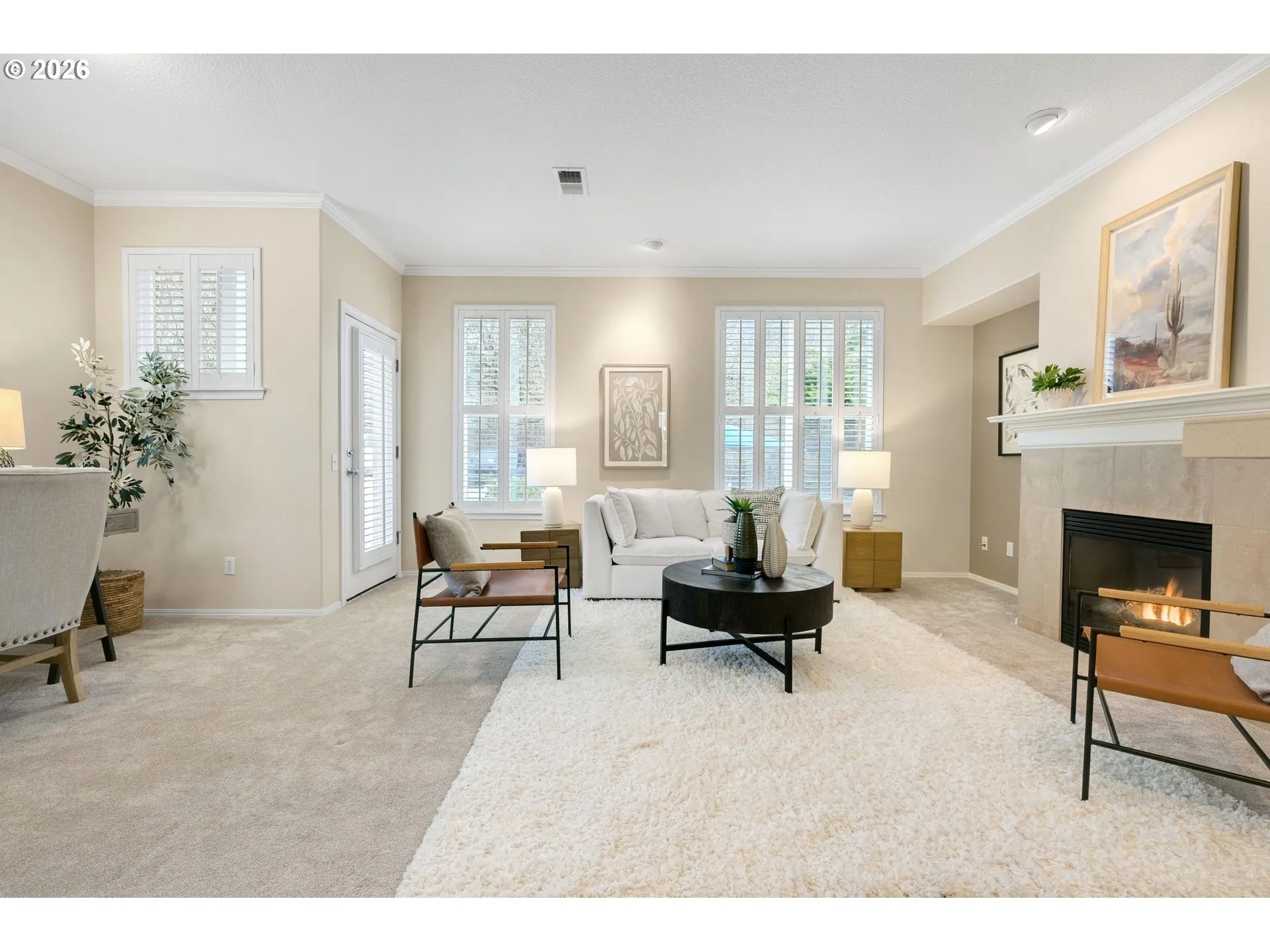 Living Room-Fireplace