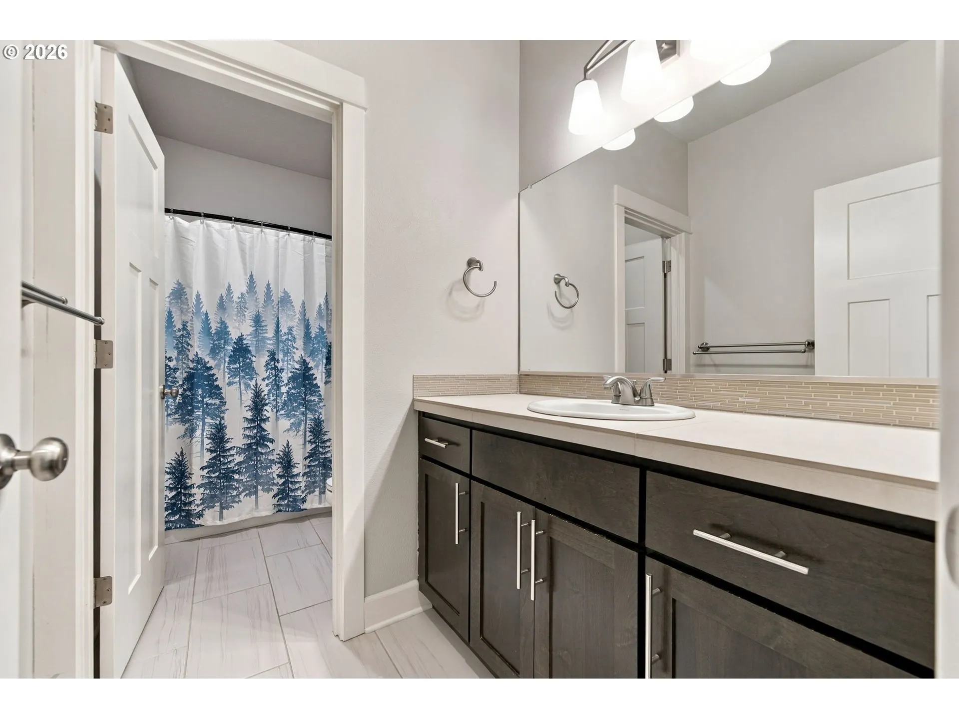 Bathroom-Lower
