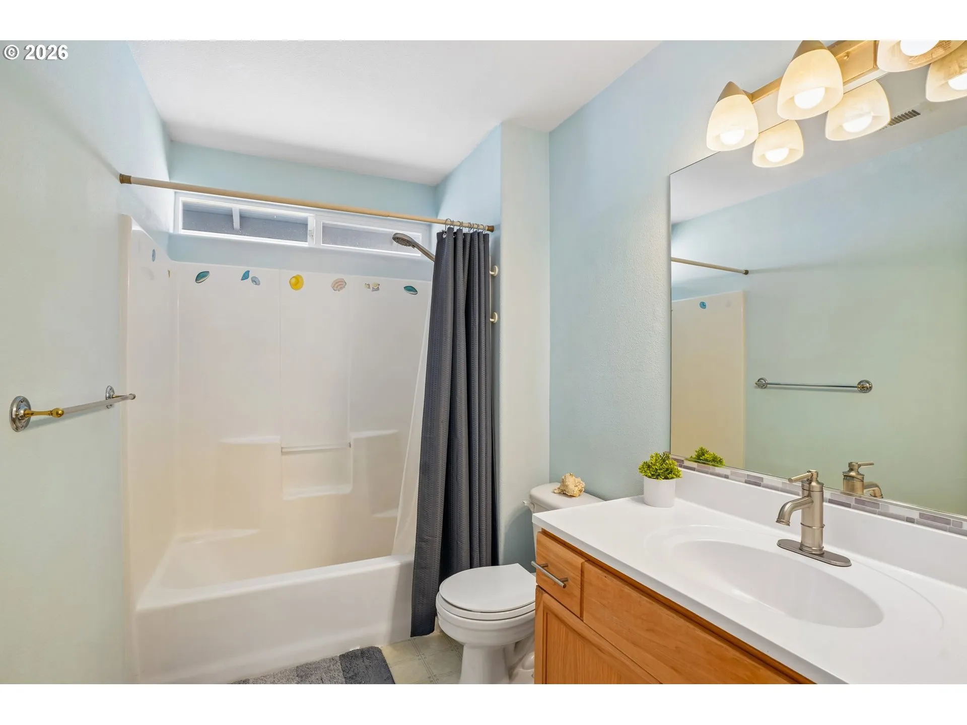 Bathroom-Upper